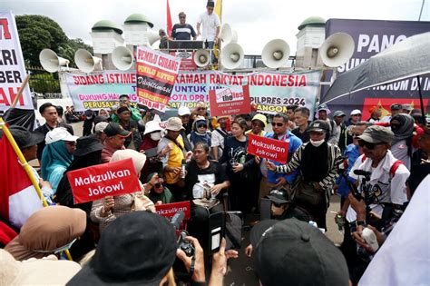 Ada Yang Minta Makzulkan Jokowi Gulirkan Hak Angket