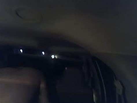 Esposa tiene rapidito con extraño XVIDEOS