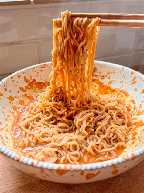 Minute Gochujang And Peanut Butter Noodles Lucy Lentils