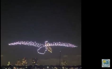 Drone Light Show in St Petersburg Florida, Near New Pier | Video