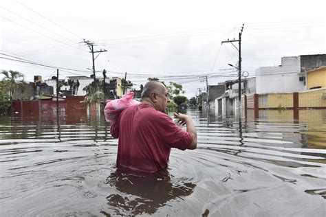 Más De 513000 Afectados Por Inundaciones Al Sureste De México El