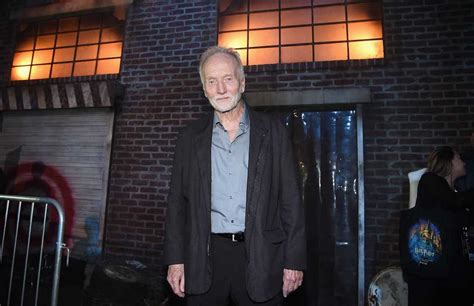 Older White Male Actors Over 60: The Power of Storytelling and Legacy - 7226i5w