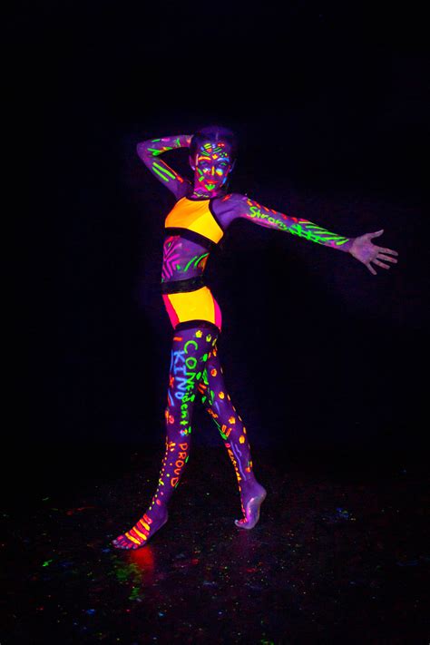 How To Host A Neon Black Light Glow In The Dark Dance Photography Photoshoot Heather Osteen