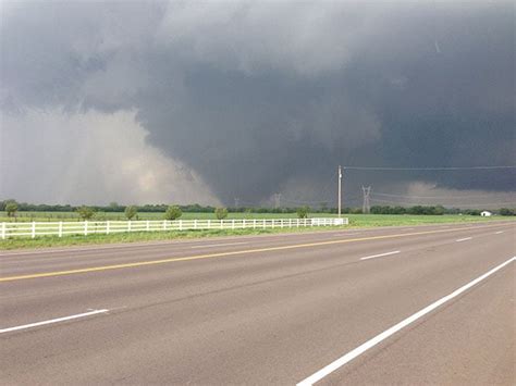 A Time Lapse And Footage Of The Tornado That Struck Oklahoma Petapixel