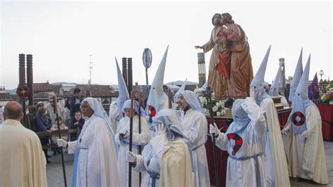 Las Procesiones Regresan A Vitoria Por Semana Santa