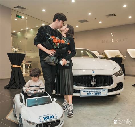 Các hot girl nổi tiếng mua nhà xe khủng nhất là Angela Phương Trinh mua xe 6 tỷ lúc 19 tuổi