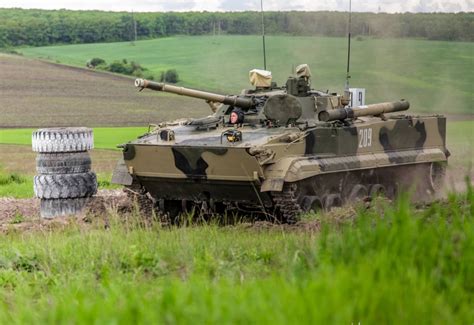 БМП-3 оснастили новейшими прицелами «Содема»