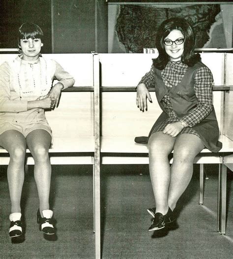 Retrospace Mini Skirt Monday 195 Sitting Minis