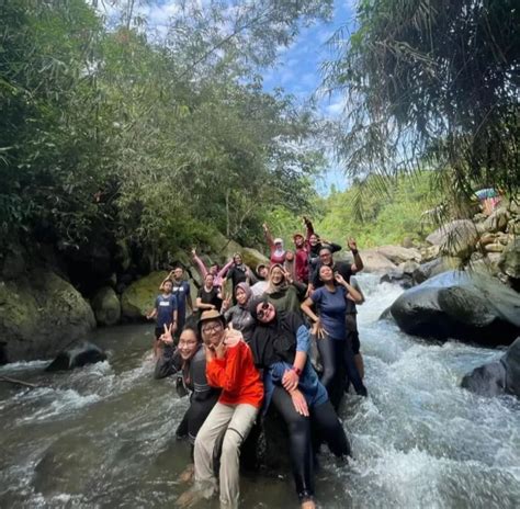 Paket B Curug Leuwi Hejo Gotrekkingsentul