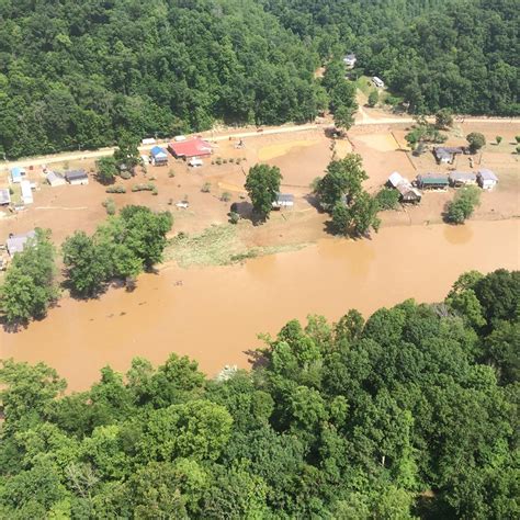 Usa Death Toll Rises To 25 In West Virginia Floods As President