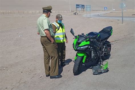 La Tercera On Twitter Carabinero Se Encuentra En Riesgo Vital Tras