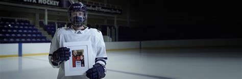 Hockey Gives Blood