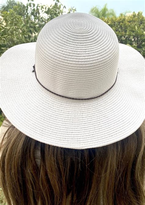 White Hiking Hat For Women Gardening Hat Chinstrap Fits Big Heads