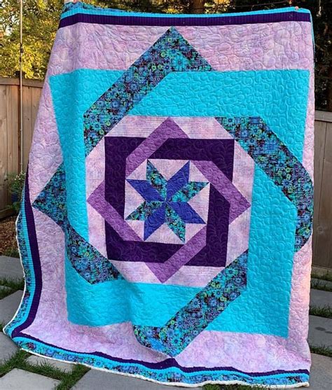 Labyrinth Star Quilt Block Pattern Free