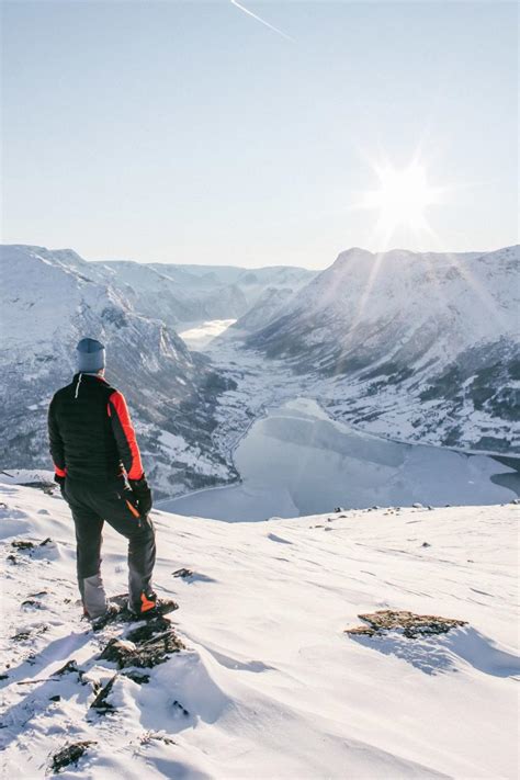 Winter hikes from Loen Skylift