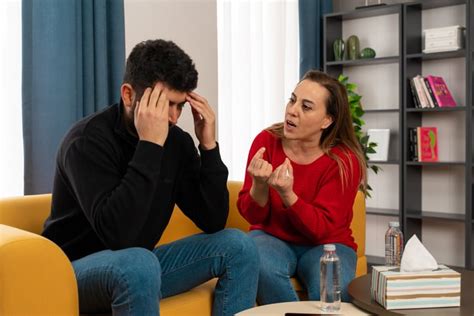 10 Warning Signs To Help You Spot A Psychopath - Bolde