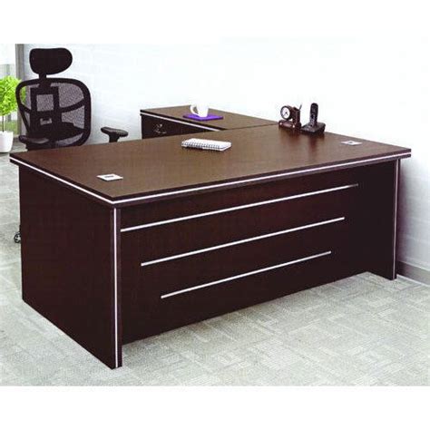 Wooden Designer Executive Office Table Size Feet 6 X 3 Feet Rs