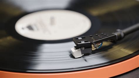 La Toute Premi Re Platine Vinyle De Jbl Est L Appareil Le Plus Gen Z