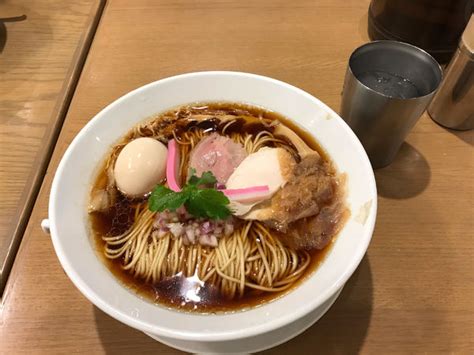 『鶏soba醤油 味玉』むぎとオリーブ さいたま新都心店のレビュー ラーメンデータベース