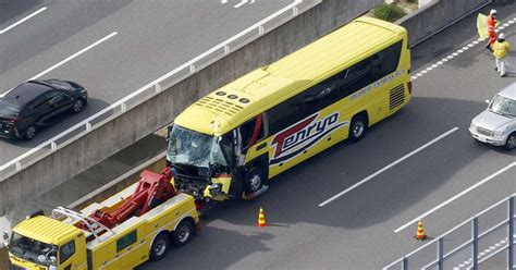 新東名で事故、8人けが バスとトラック衝突、静岡 産経ニュース