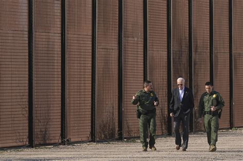 Biden Inspects Us Mexico Border In Face Of Gop Criticism Ap News