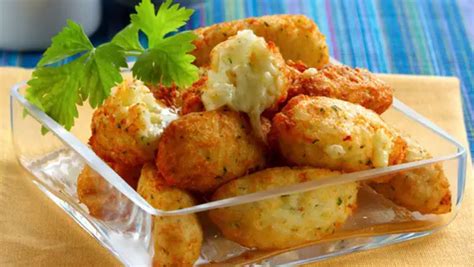 Bolinho De Arroz Recheado Perfeito Para Servir Como Aperitivo Veja