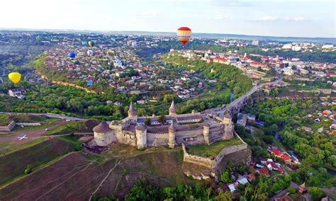 Мальовничі куточки України