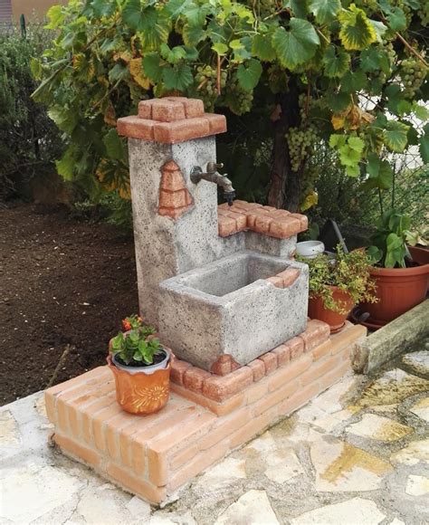 Fontana Da Giardino Modello Fonte Del Casale Colore Antichizzato