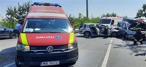 Impact Violent 5 Oameni La Spital Dupa Un Accident La Timisoara Foto