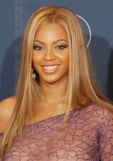 Beyonces Hair Evolution See The Singers Stunning Styles Over The Years