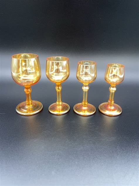 Бокалы декоративные, цветное стекло, 1970-1990 гг. стоимостью 1490 руб.