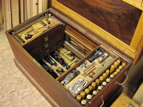 Ultimate Hand Tool Tool Chesta Chest That Doubles As A Cabinetmaker