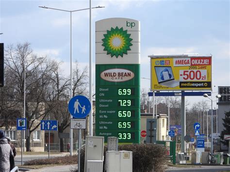 Rosną ceny paliw Diesel kosztuje ponad 7 zł za litr