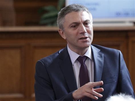 Лидерът на ДПС Мустафа Карадайъ настоя за създаване на поминък