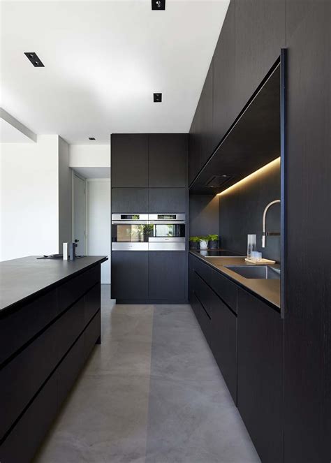 43 Dramatic Black Kitchens That Make A Bold Statement Home Interior Ideas