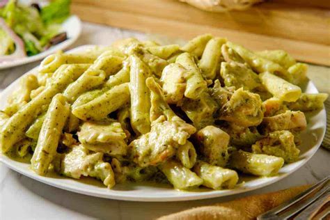 Pasta Fredda Cremosa Al Pesto Ci Metti Tutto Quello Che Vuoi E Diventa