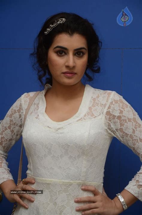 Archana New Hot Stills Photo 2 Of 95