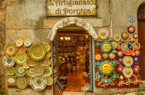 60 Crafts Of Erice Sicily Stock Photos Pictures And Royalty Free Images