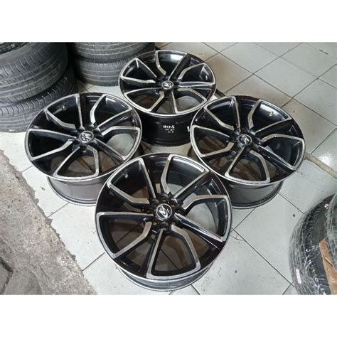 Jual Velg Bekas Misato Ring 18 Lebar 8 5 Et 45 Pcd 4x100 4x114 Shopee