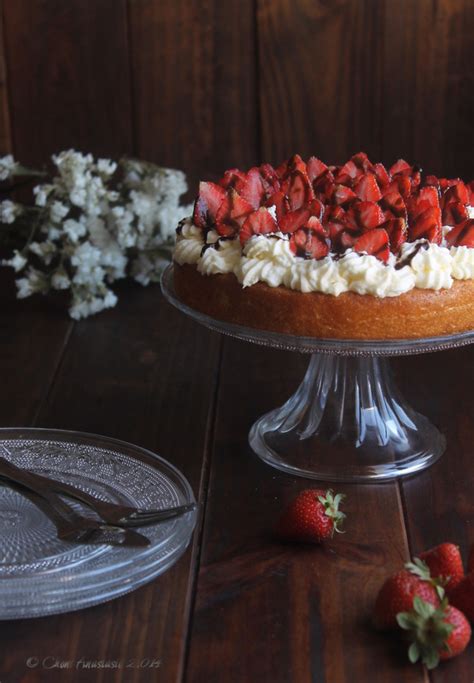 Tarta De Fresas Con Nata