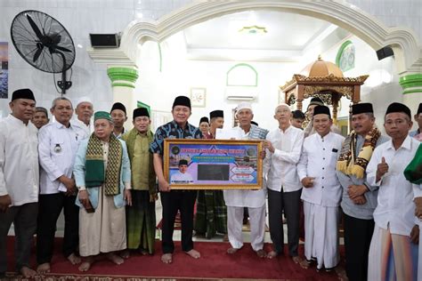 Safari Jumat Di Masjid Al Hikmah Semarang Borang Herman Deru Masjid