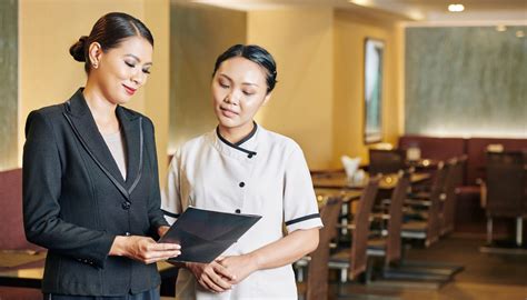 A Guide To Effective Leadership In Your Hospitality Career