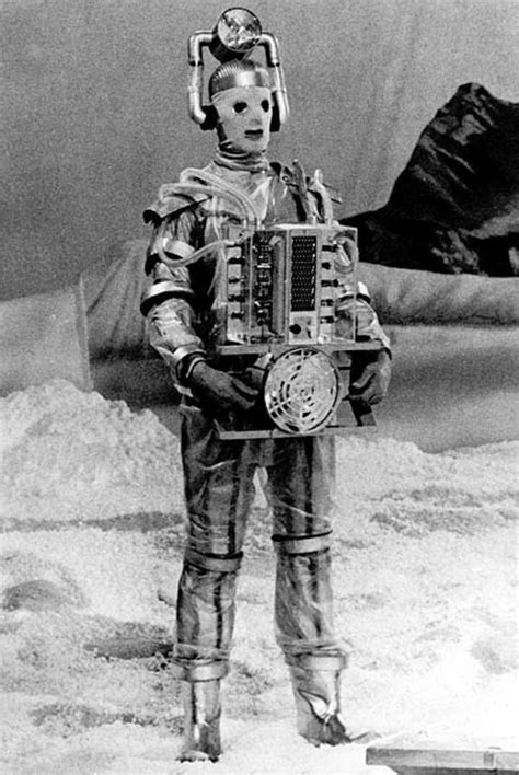 Tenth Planet Cybermen v Mondasian Cybermen: A Costume Battle - Blogtor Who