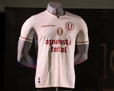 Universitario de Deportes Esta es la camiseta que usará en su