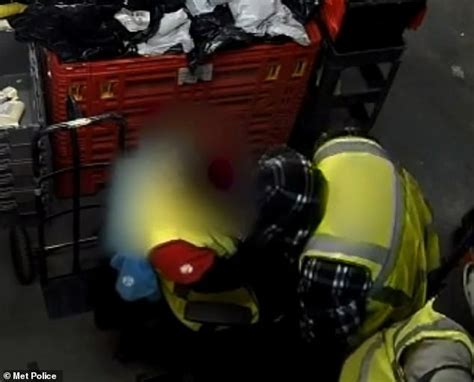 Cctv Shows East London Warehouse Raid Daily Mail Online