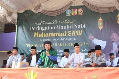 Meningkatkan Karakter Generasi Yang Religius SMKN 1 Geger Bersholawat