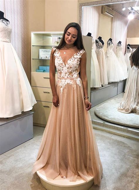 Elegant V Neck Long Lace Tulle Flowy Princess Prom Dresses For Teens