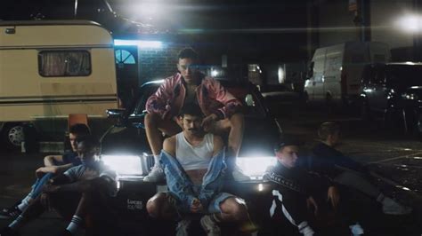 Parkings et érotisme gay dans le nouveau clip de Years Years RTBF Actus