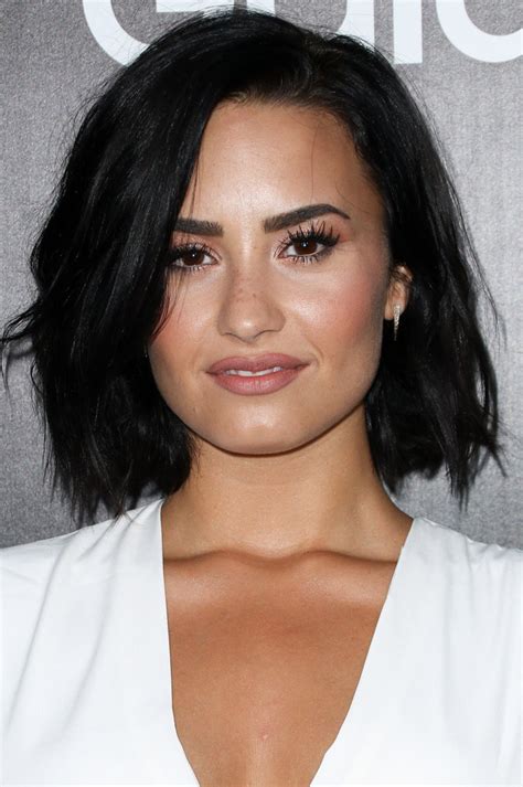 Demi Lovato Bob Con Capas Versátiles Los Cortes De Pelo Que Te Harás