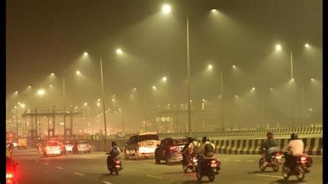 Delhi AQI Deteriorates To 468 Toxic Air Engulfs National Capital